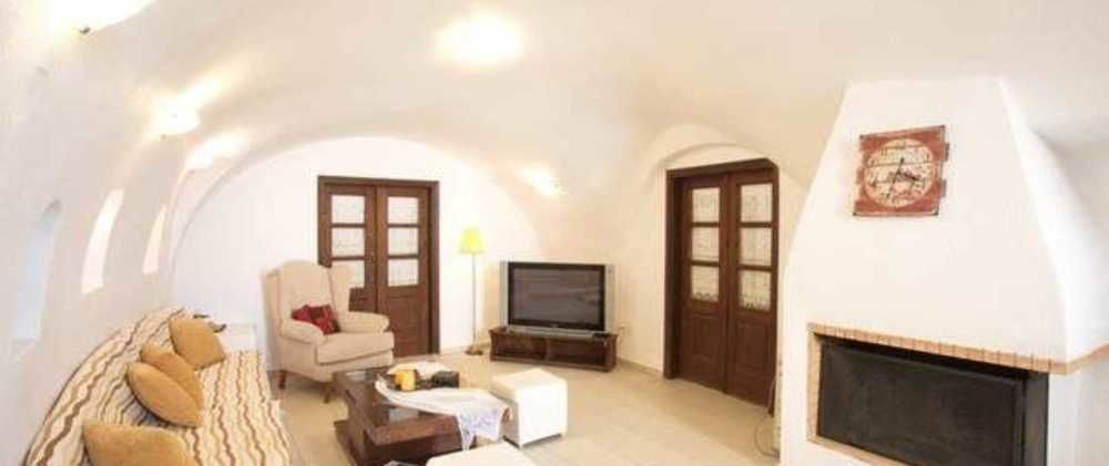 Iridanos Cave House Holiday home *