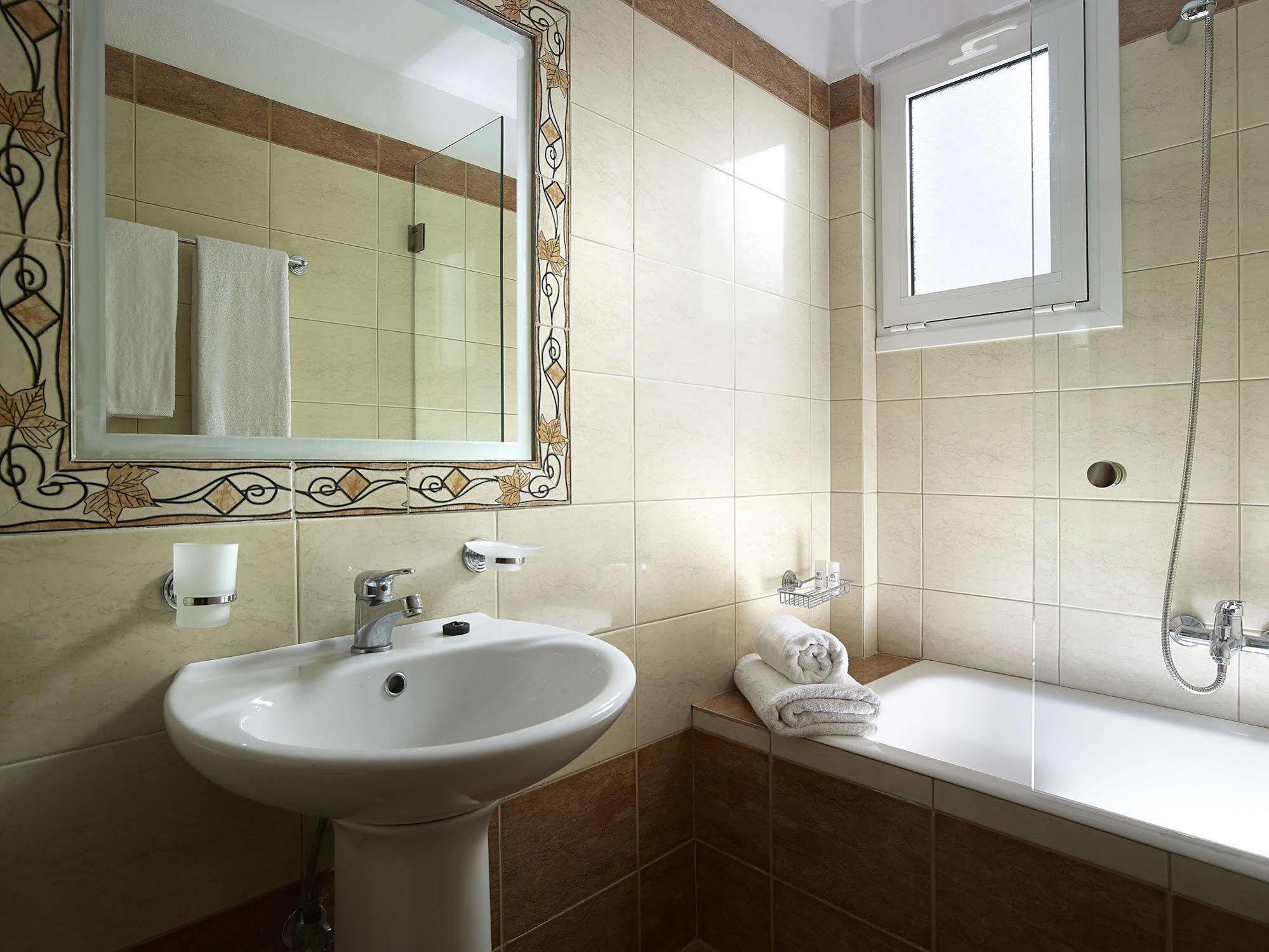 Hotel Coral Hotel 3*