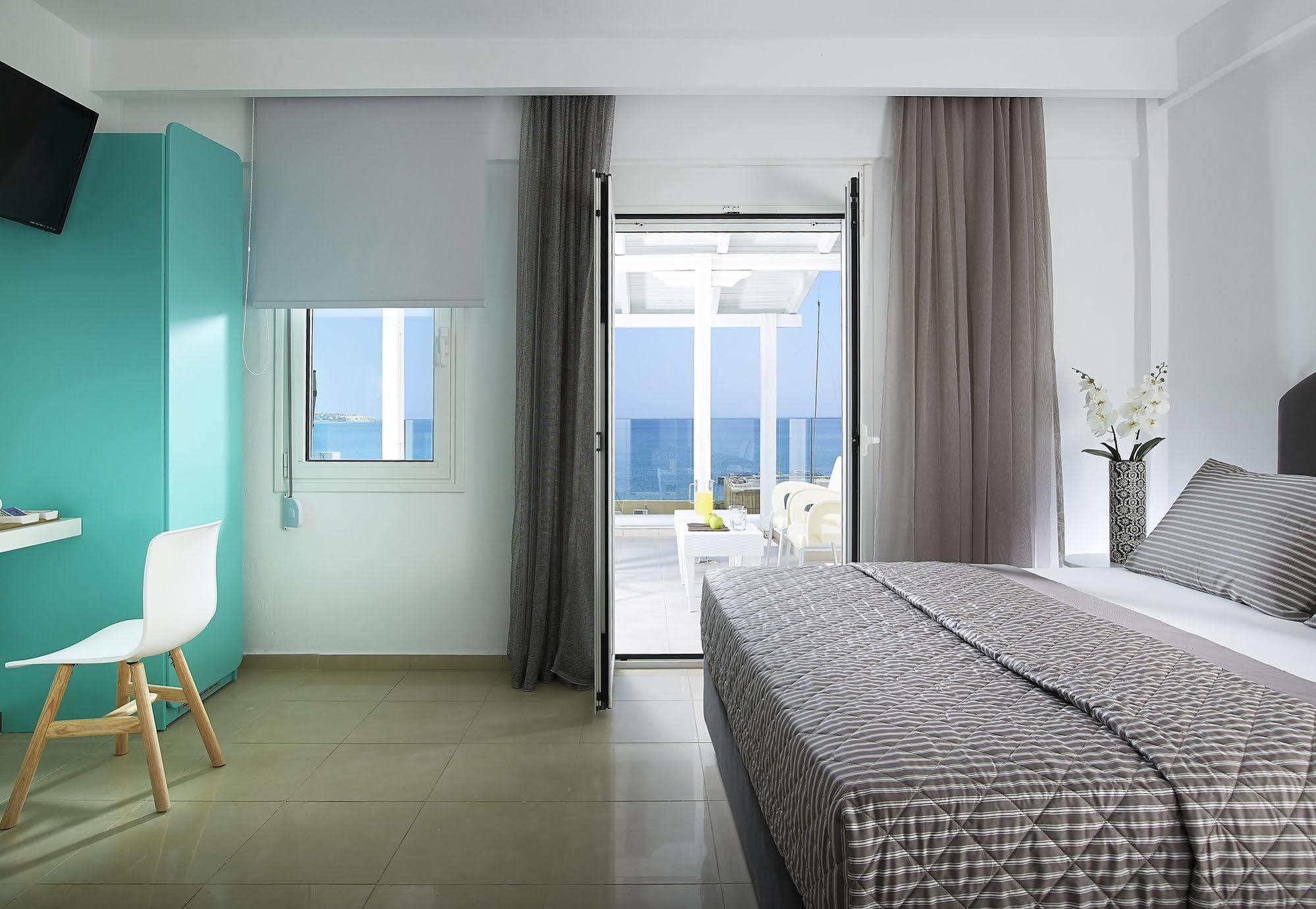 Coral Hotel 3*