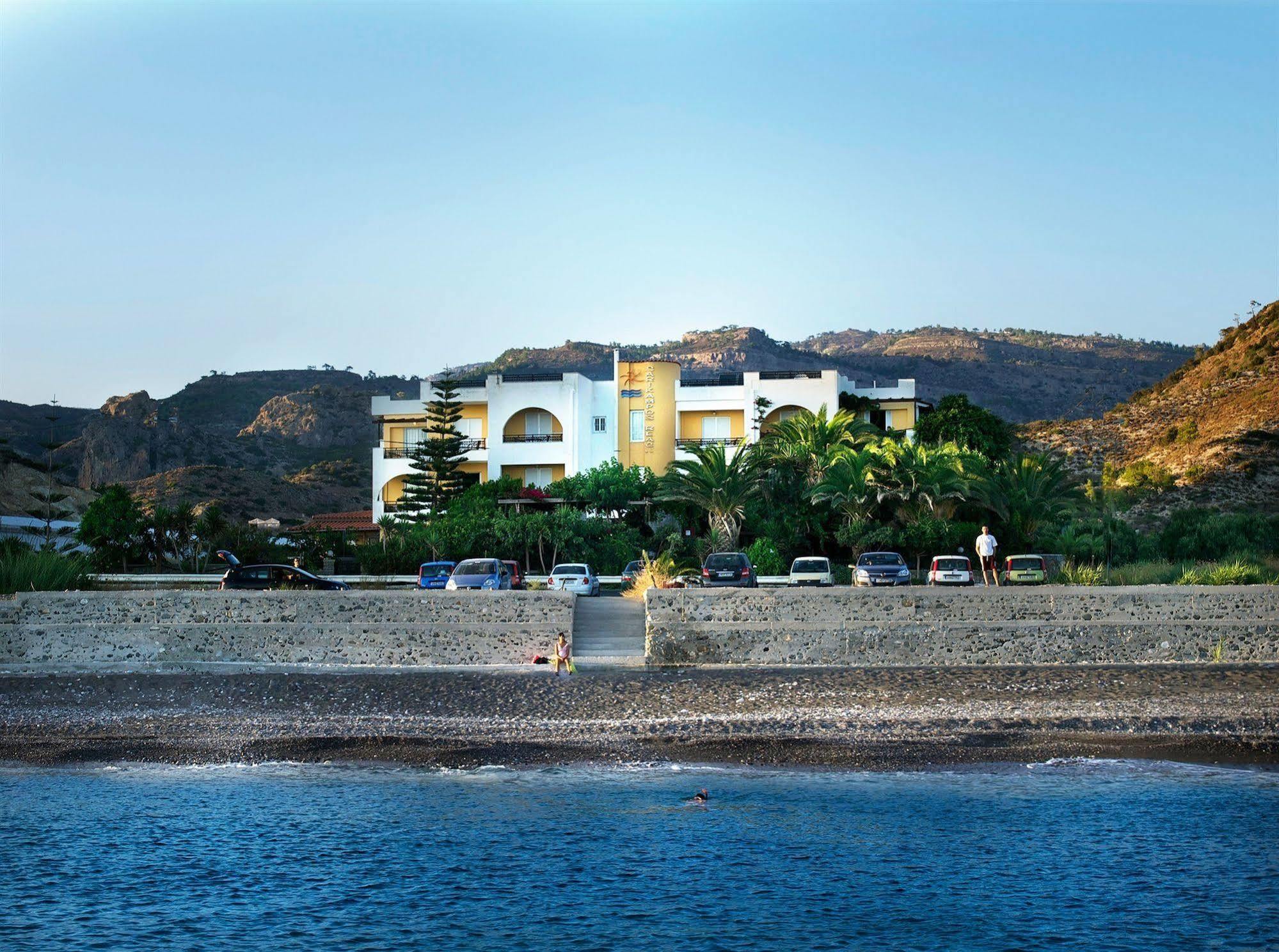 Aparthotel Sarikampos 2*