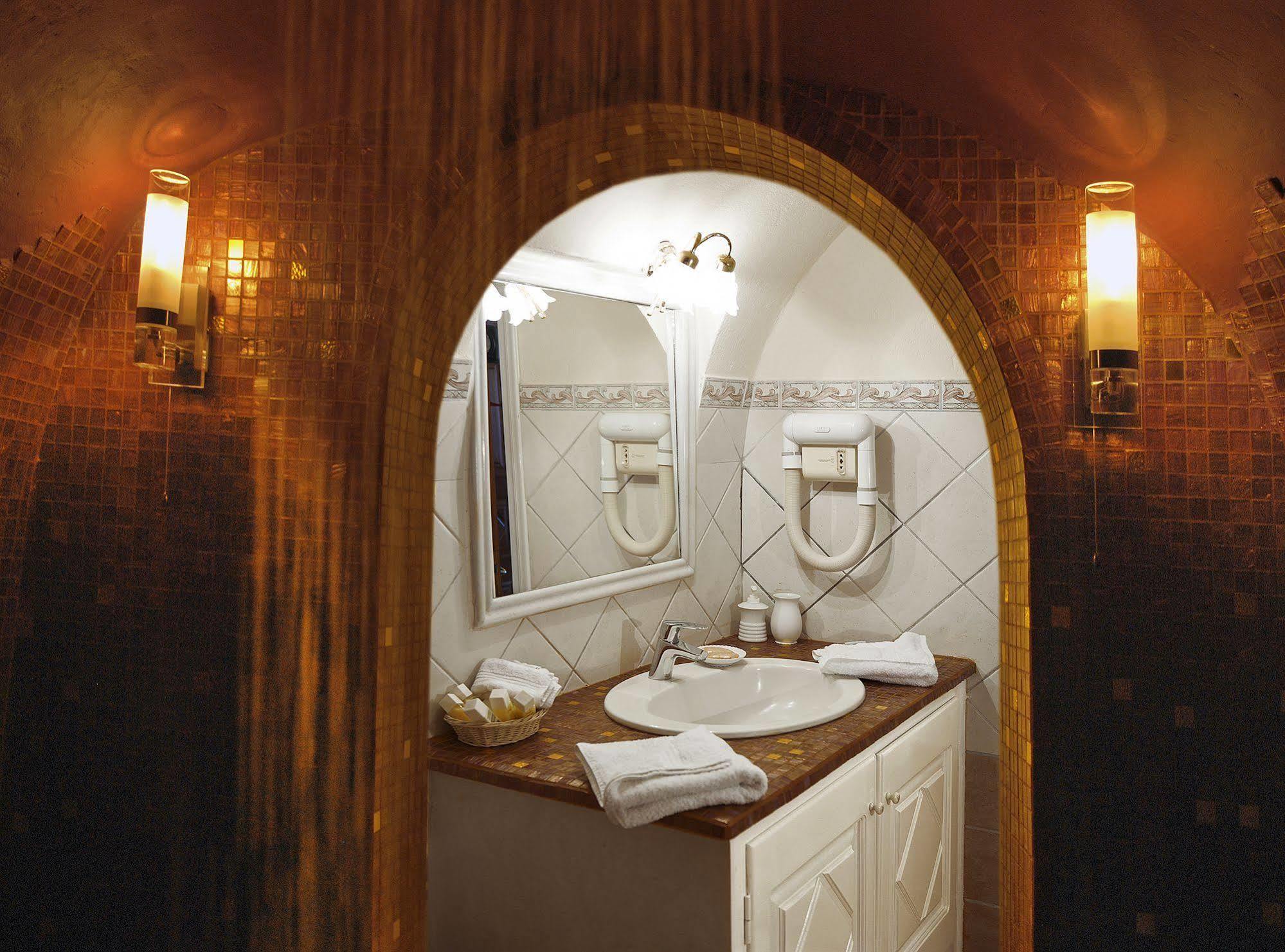 Anteliz 4* Fira (Santorini)