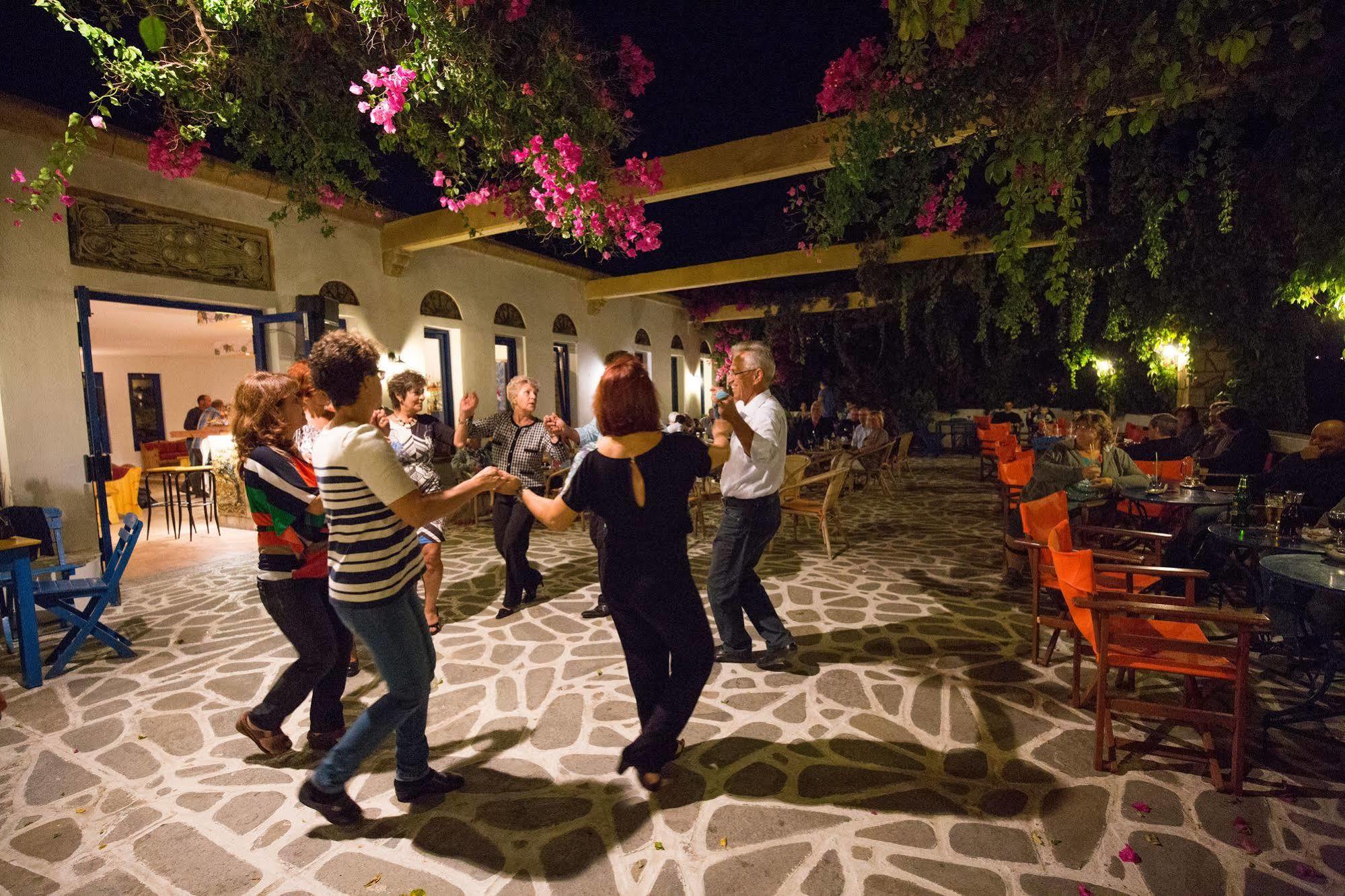 Ekaterini 3*