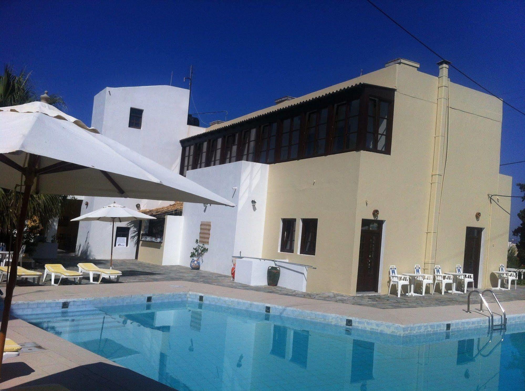 Porfyris Hotel 2*