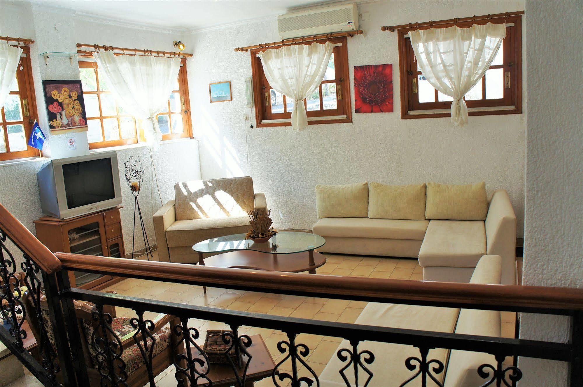 Anthemis Hotel