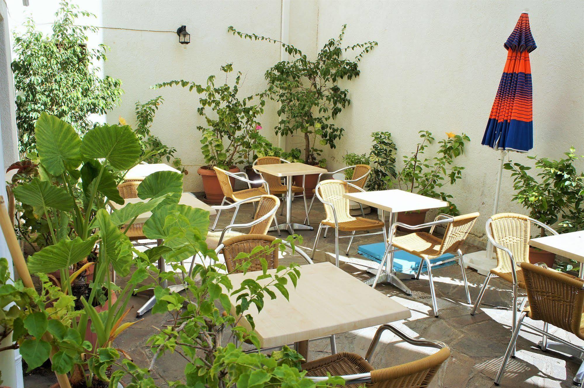 Anthemis Hotel Agios Kirykos (Ikaria)