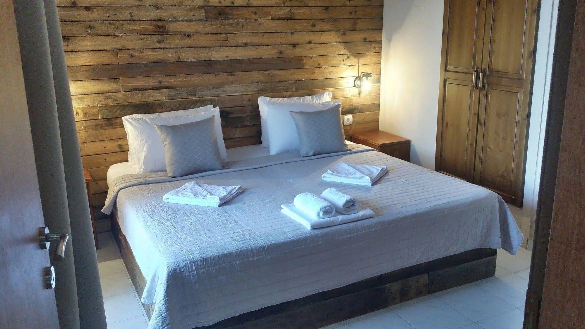 Aparthotel Anemos 2*