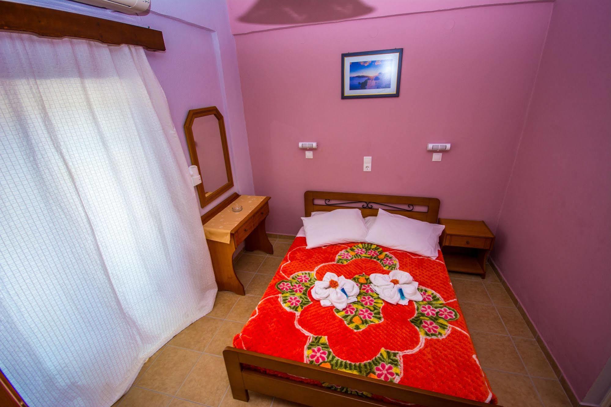 Hotel Popi 2*