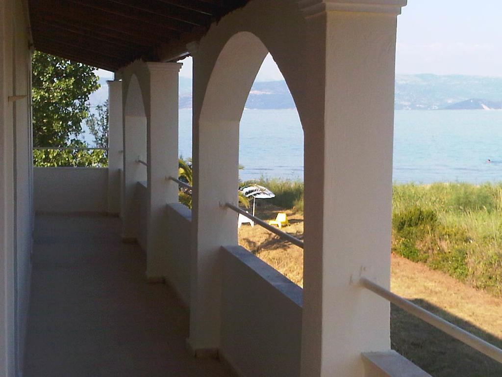 Virginia's Beachfront Apartment