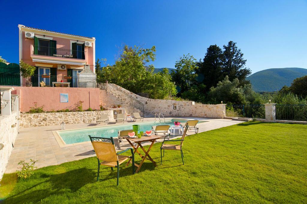 Superb With Private Pool Peaceful Location Villa *