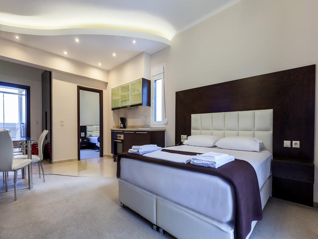 Pearl Bay Vrontados