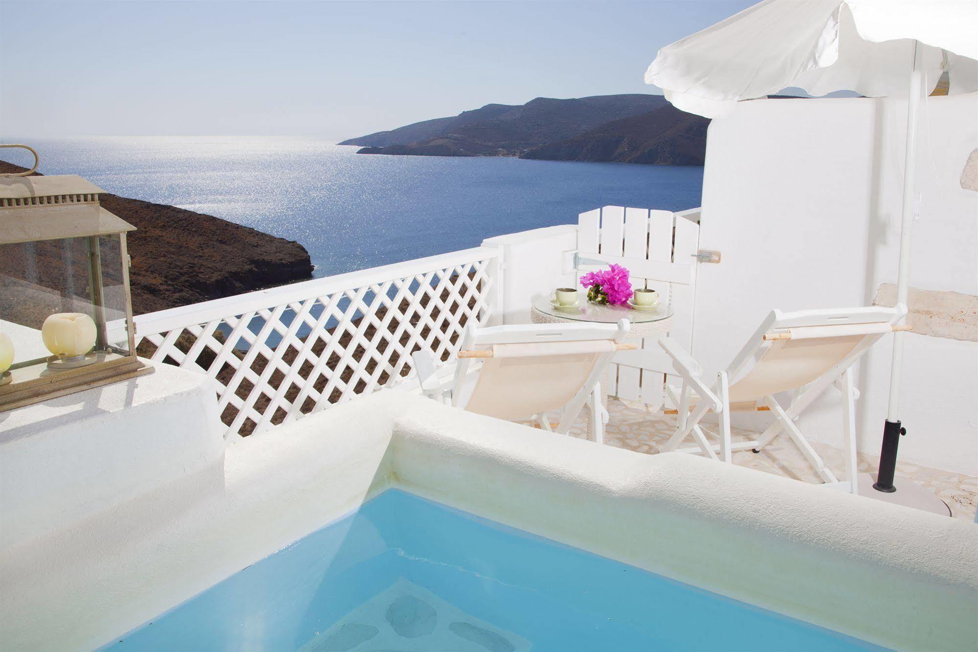 Tholaria Boutique Astypalaia