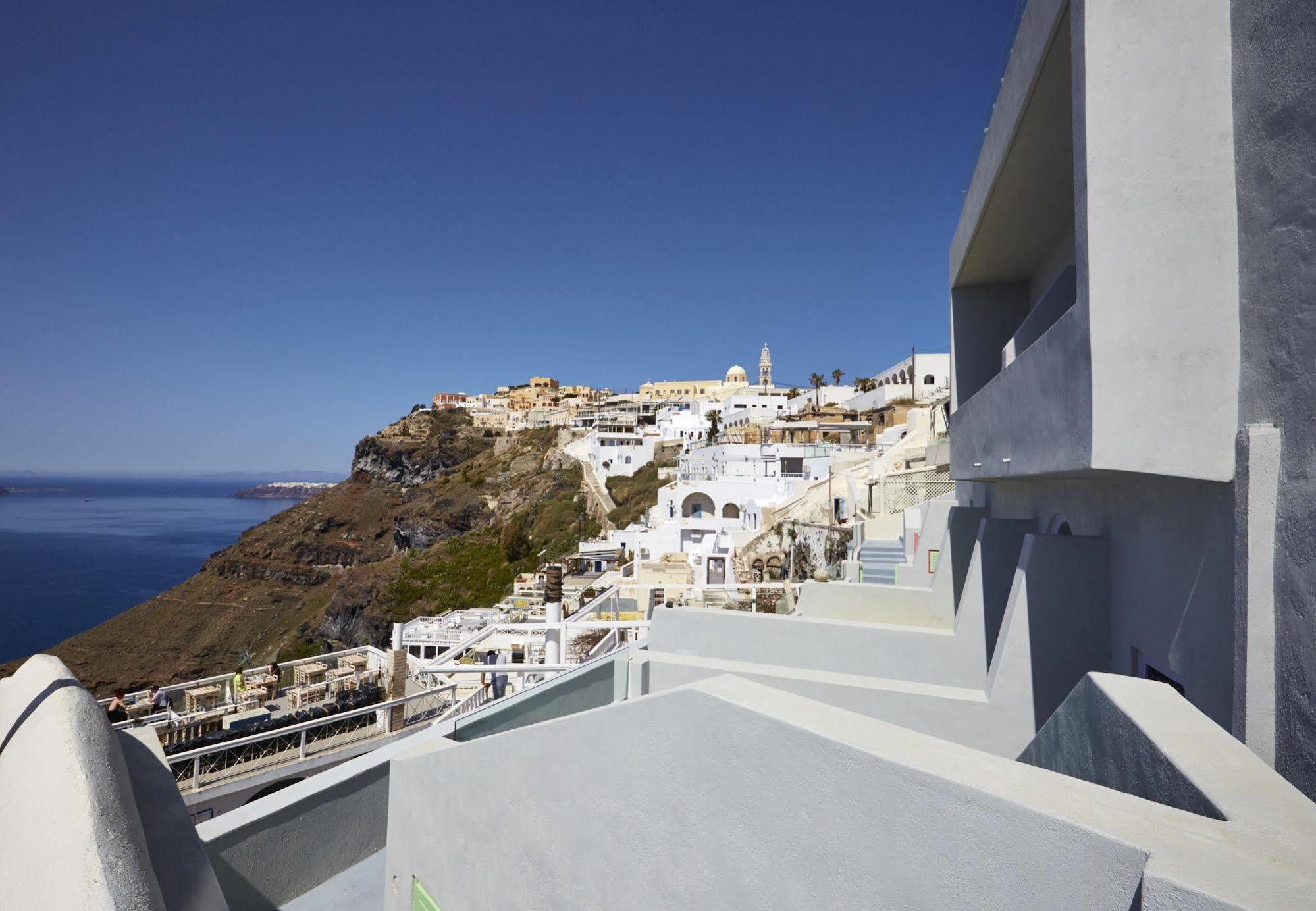Hotel Caldera Cliff 4*