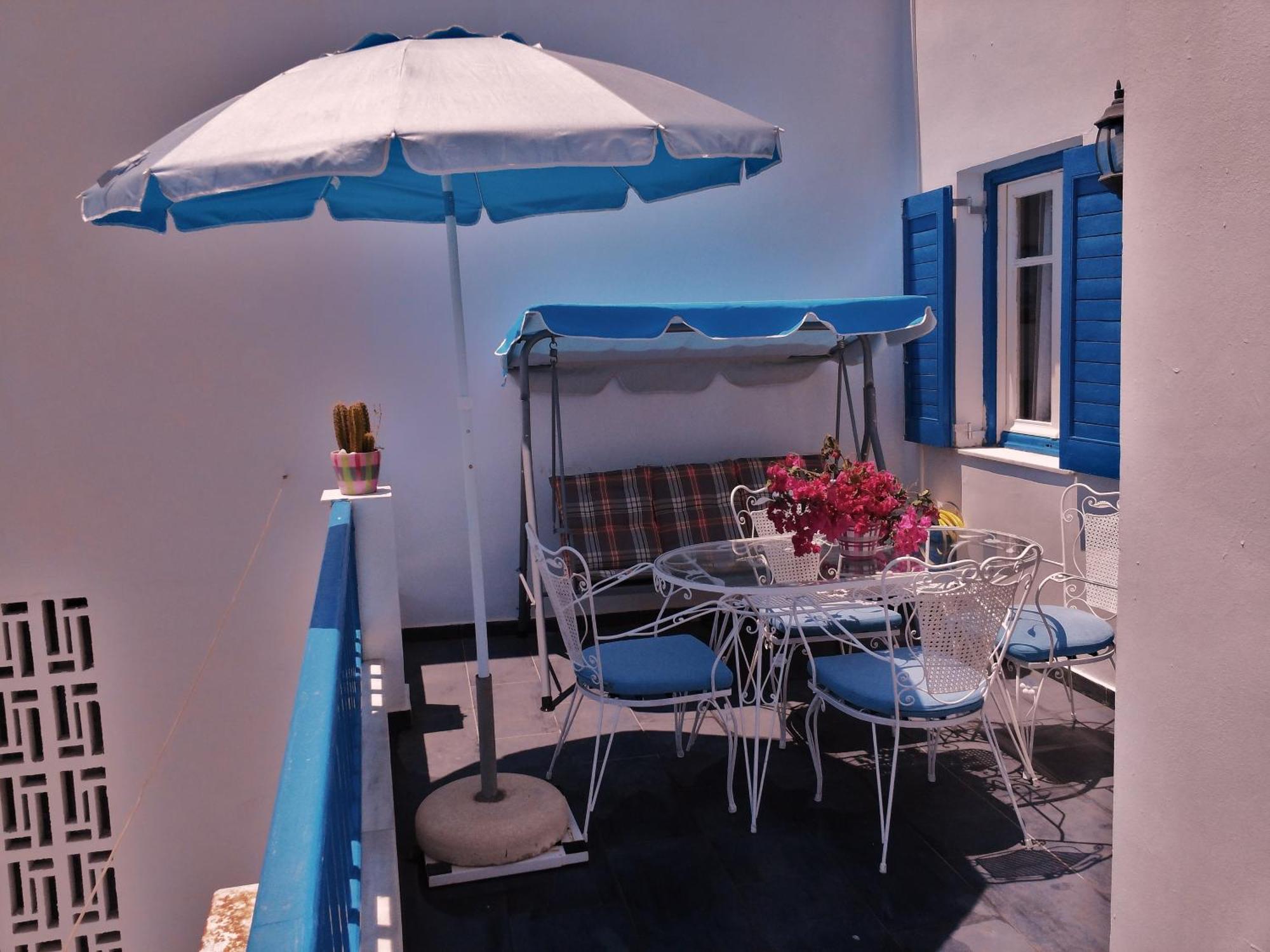 Bouganville αpartments Adamantas (Milos)