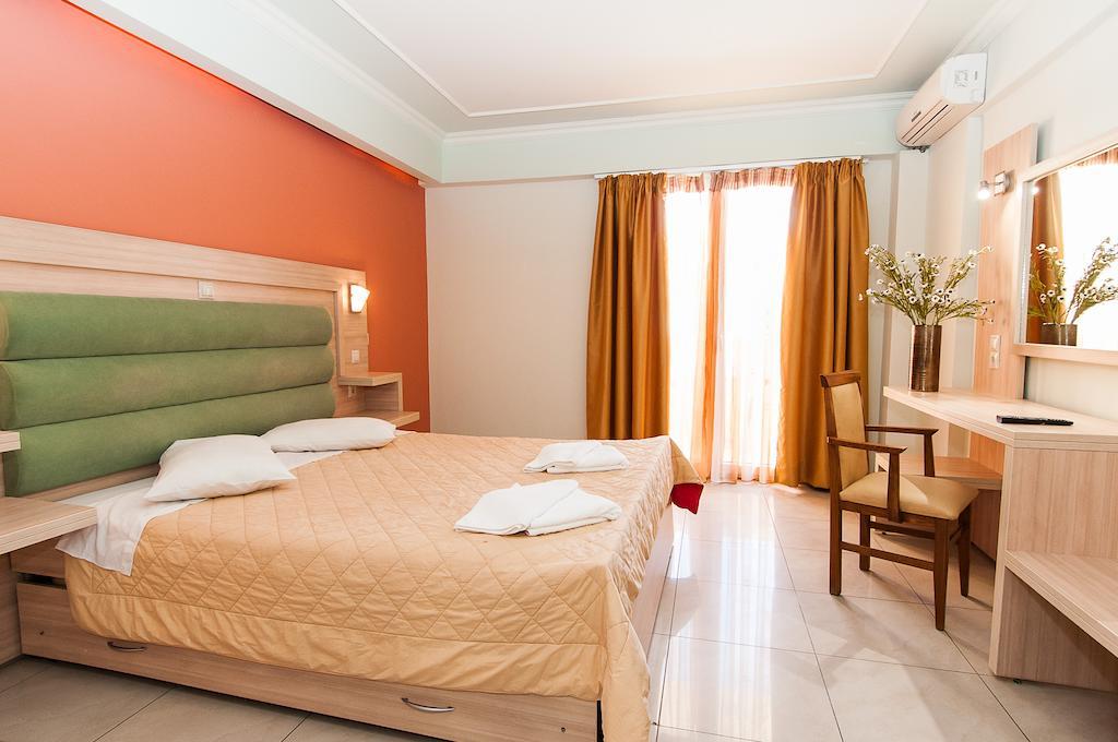 Zante Plaza &