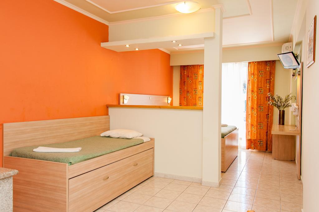 Zante Plaza & Aparthotel 3*