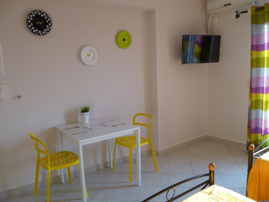 Alexandros * Lefkada City