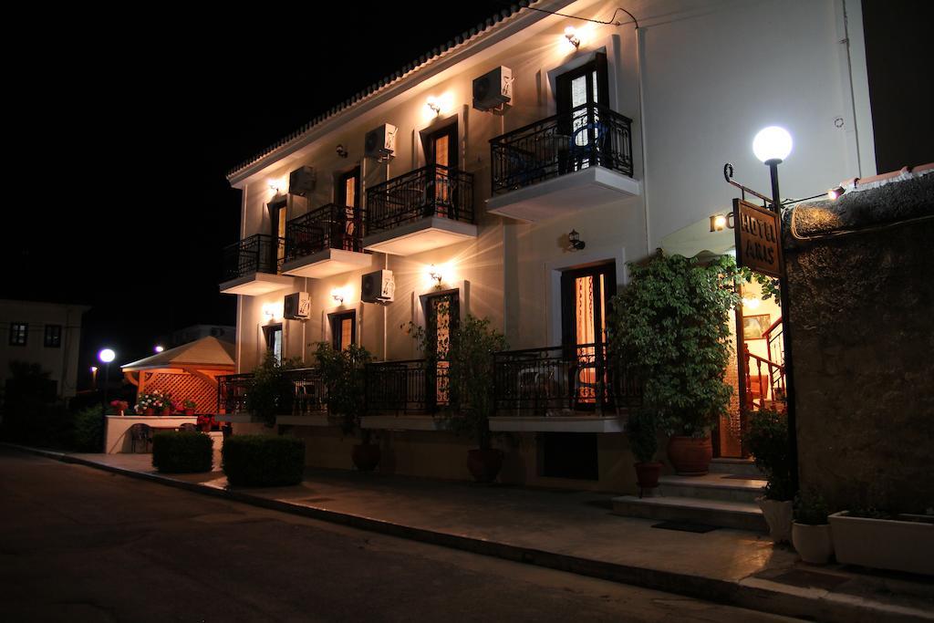 Hotel Aris