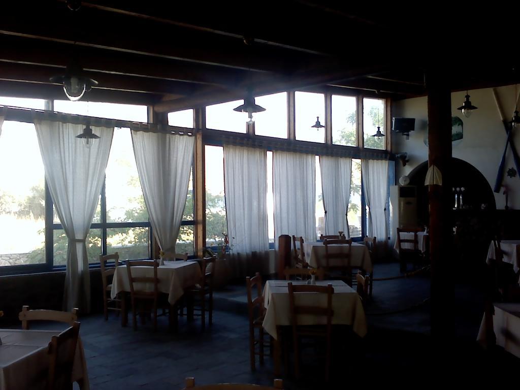 Isalos Hotel Livadi (Serifos)