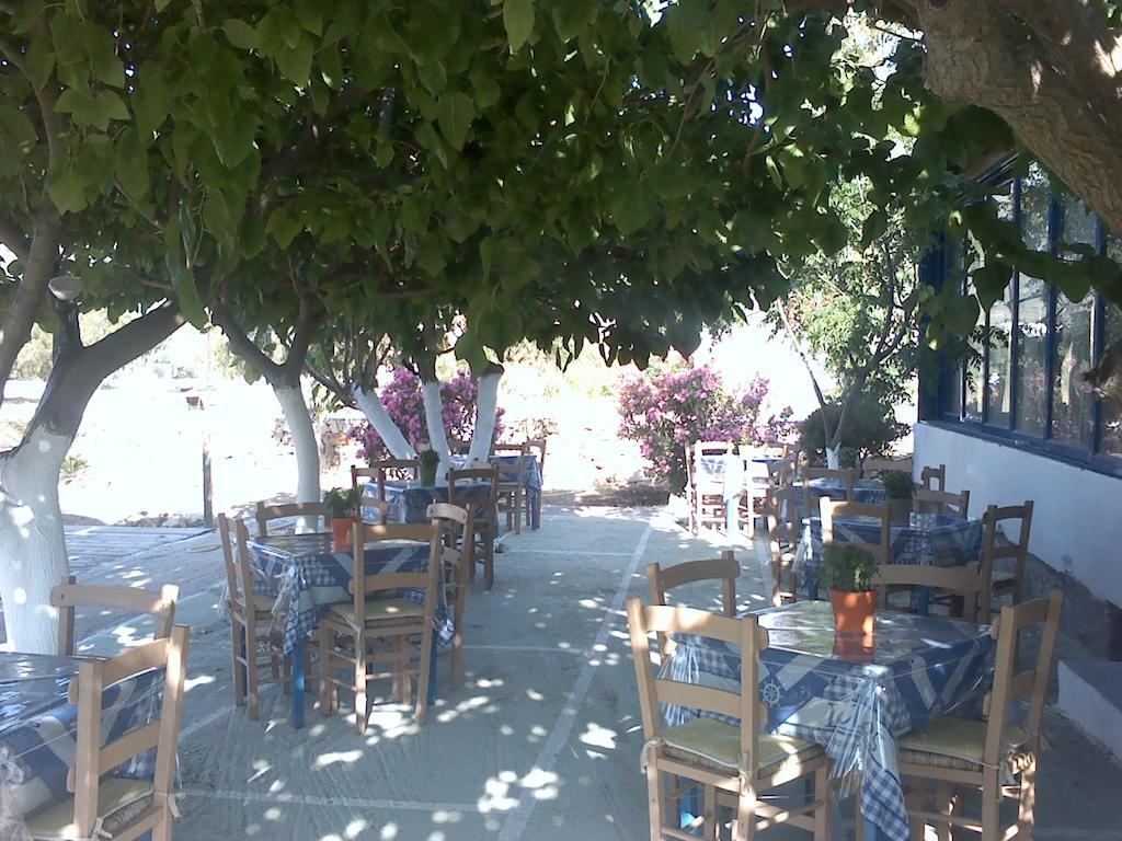 Isalos Hotel Livadi (Serifos)
