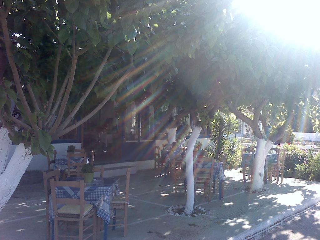 Hotel Isalos 3*