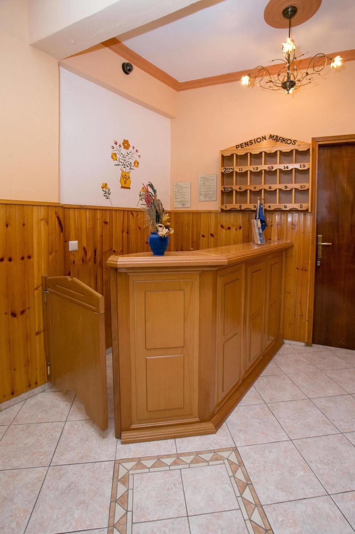 Apartment Markos *