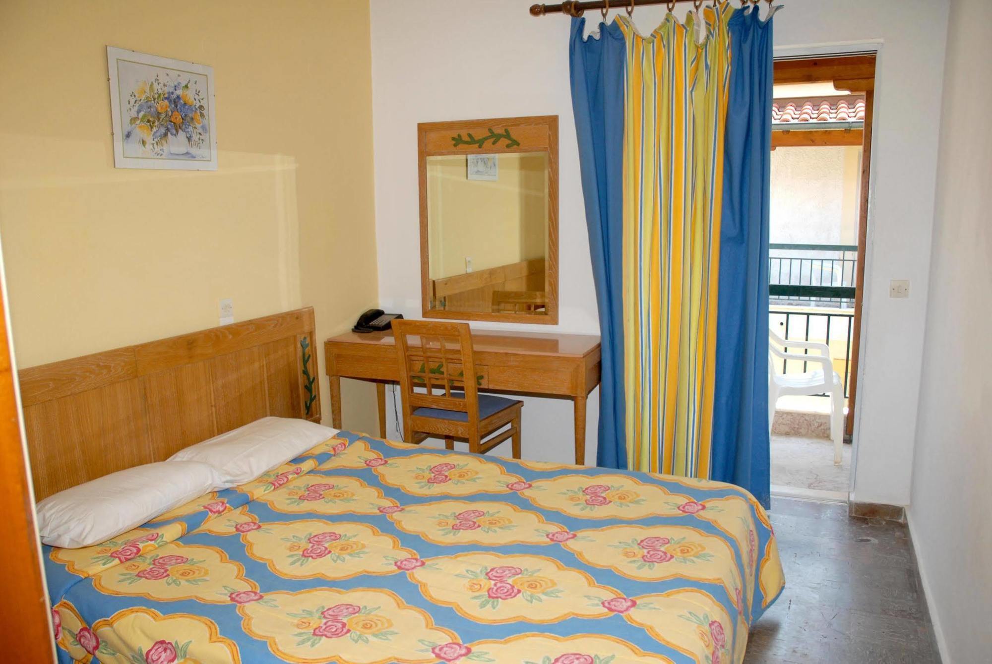 Aparthotel Corifo Village