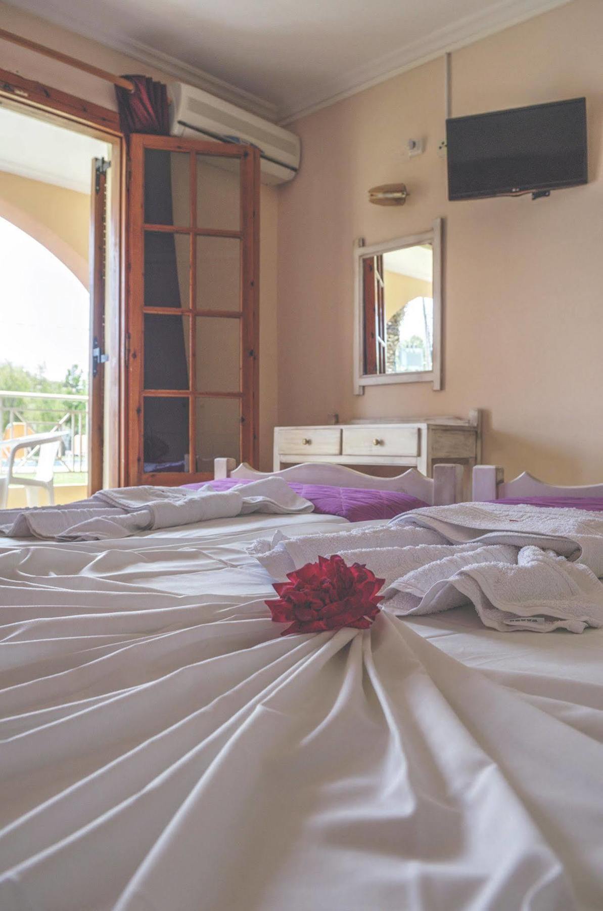 Aparthotel Aronda