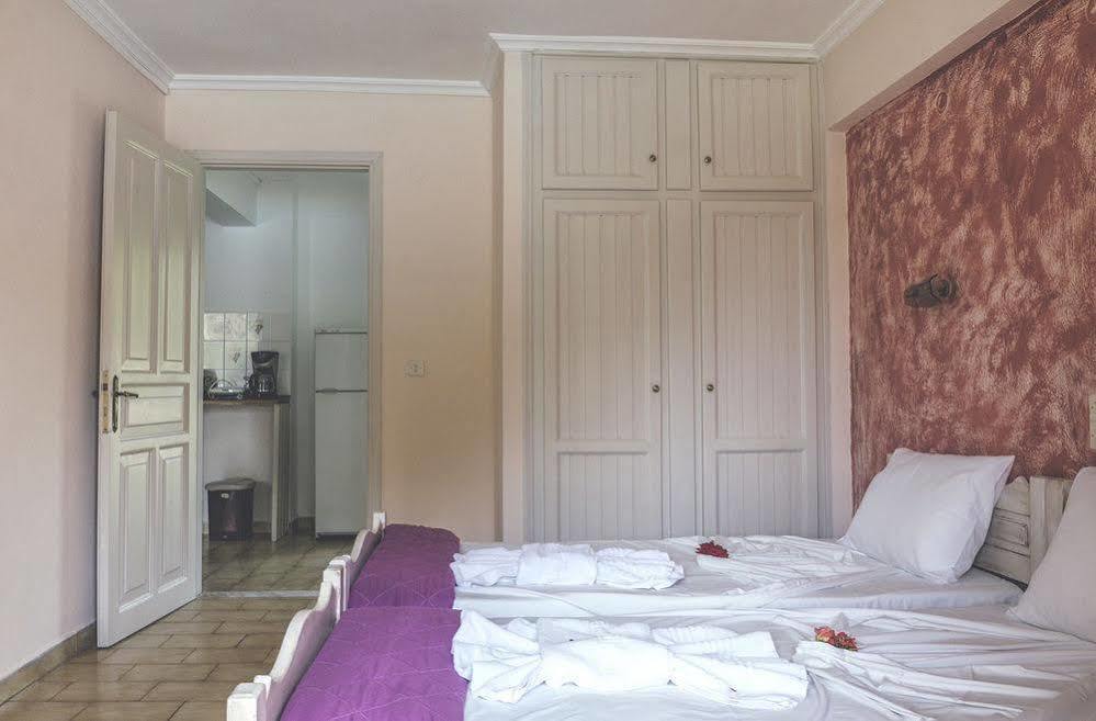 Aparthotel Aronda