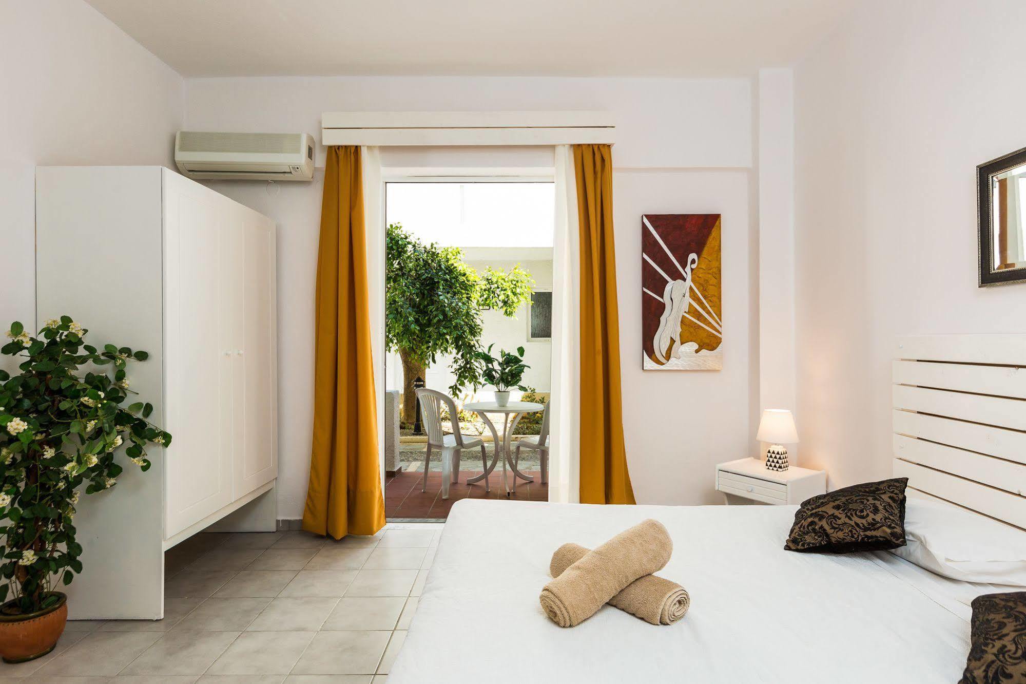Castello Bianco Aparthotel Platanes (Rethymno)