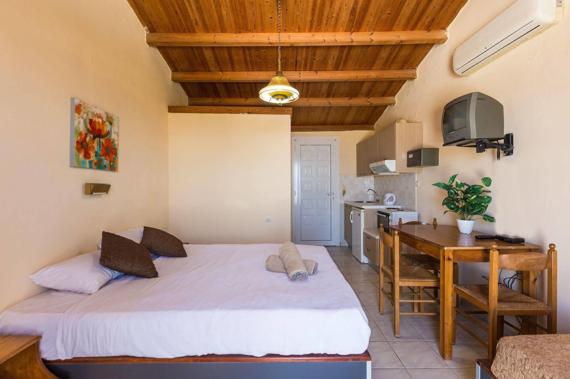 Aparthotel Castello Bianco 3*