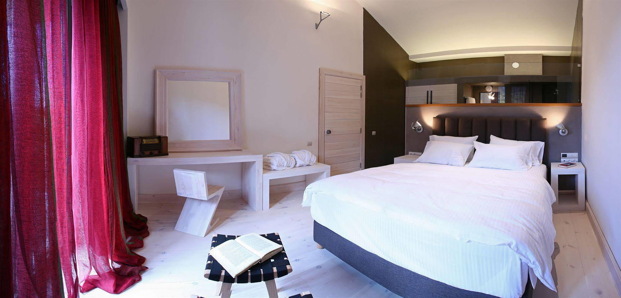 Hotel Seleni Suites Boutique Deluxe 4*