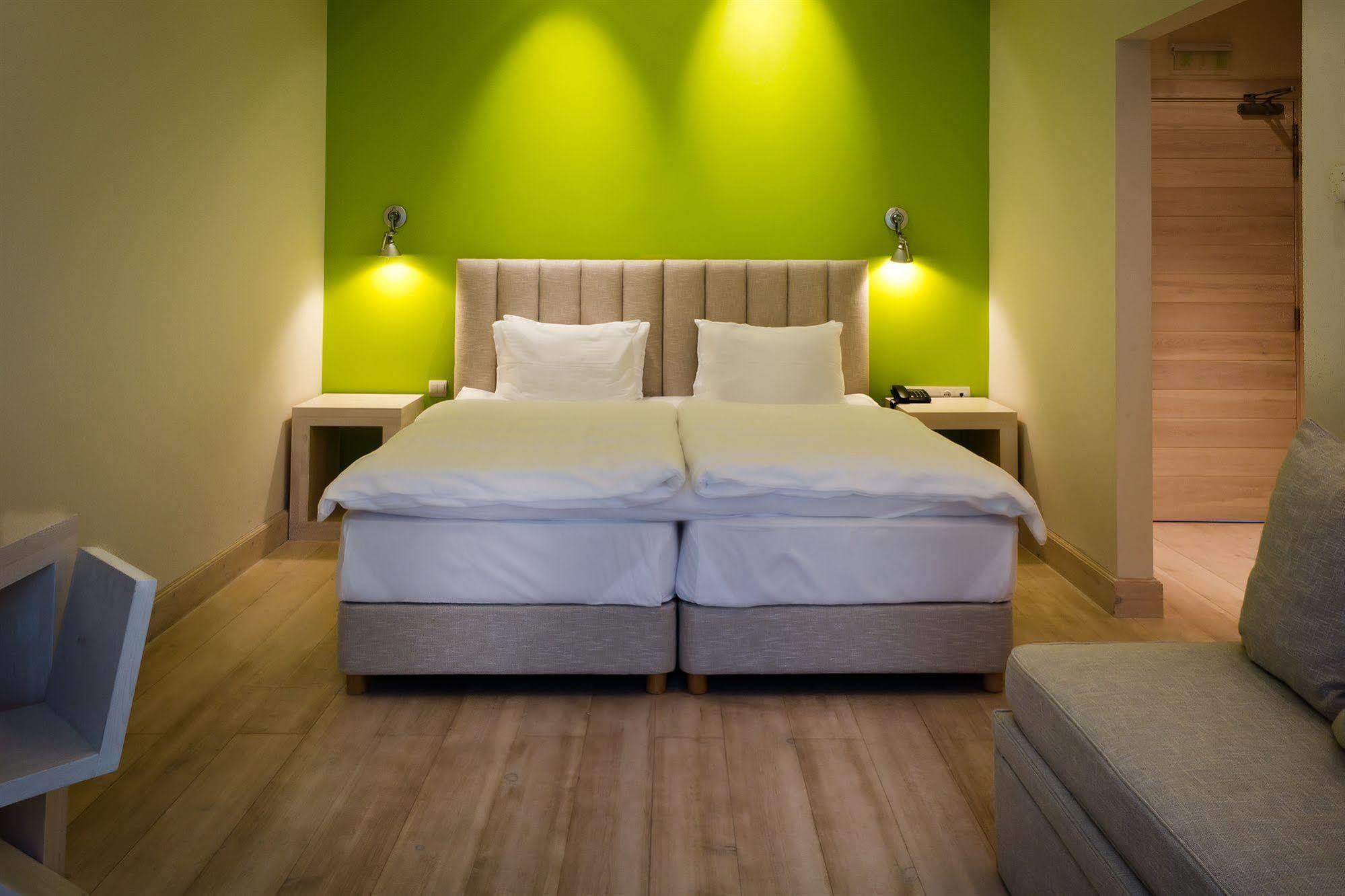 Seleni Suites Boutique Deluxe 4* Vytina
