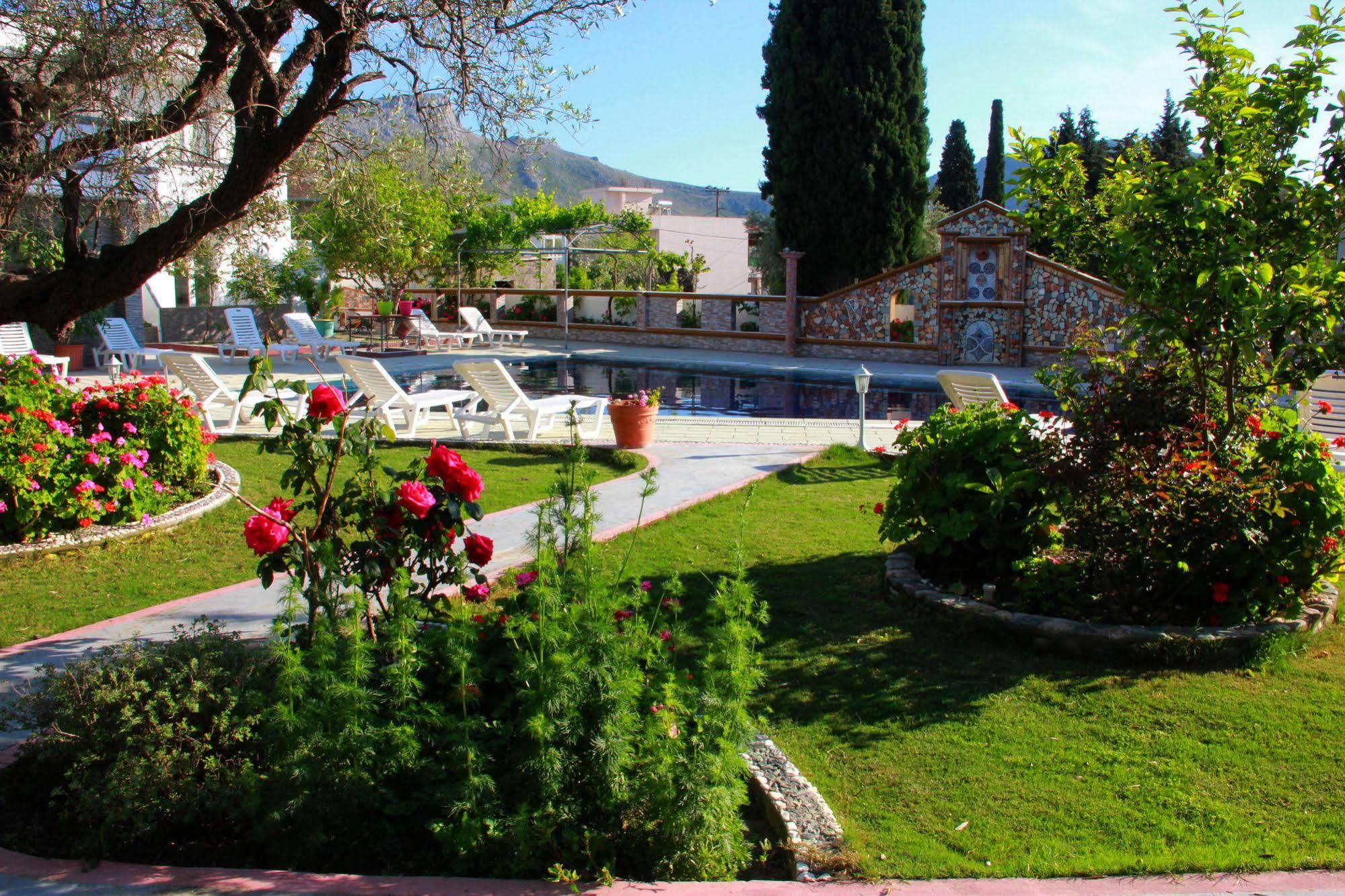 Dimitra 2* Archangelos (Rhodes)