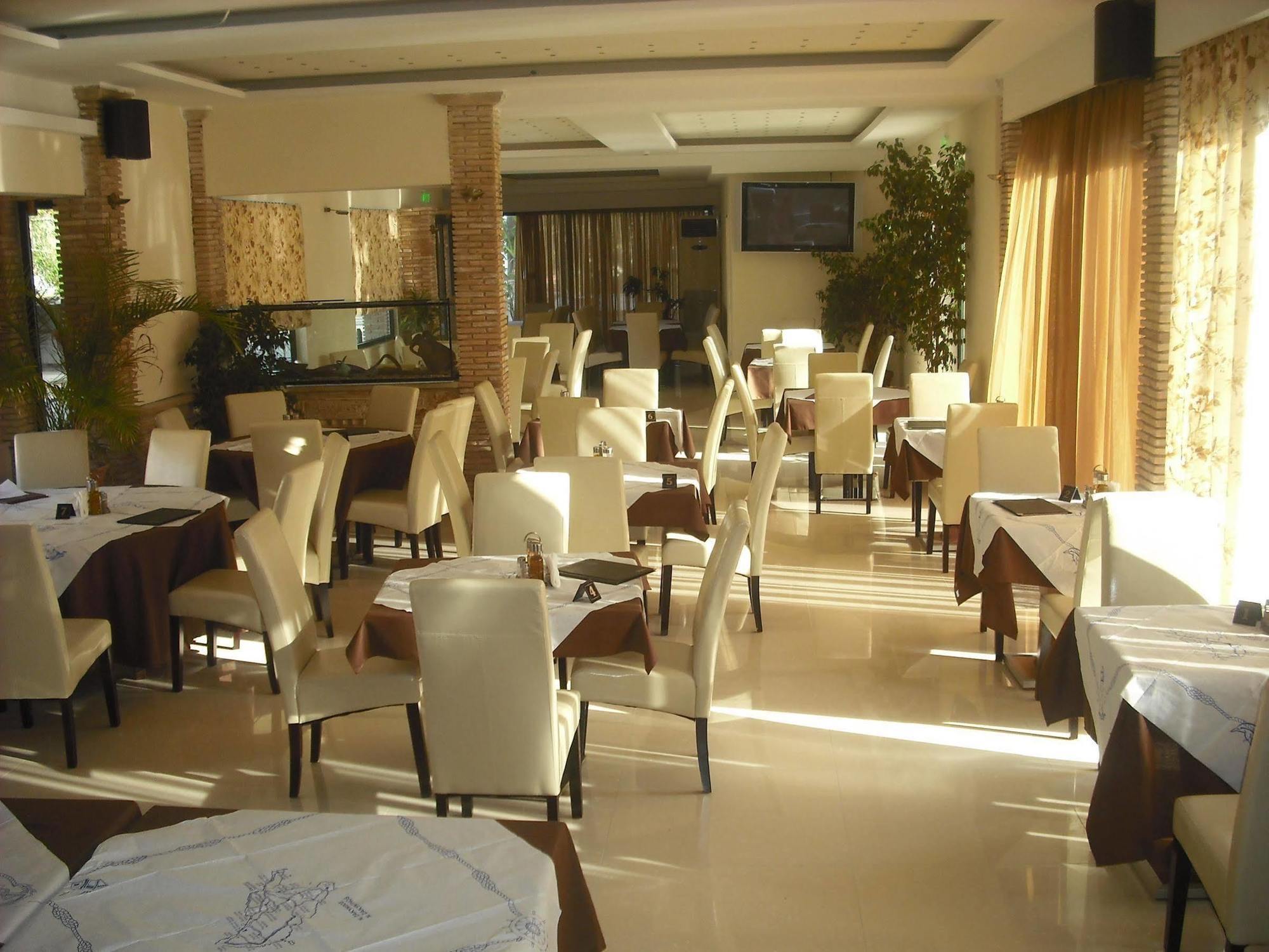 Zante Plaza & Aparthotel Laganas
