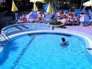 Aparthotel Zante Plaza & 3*
