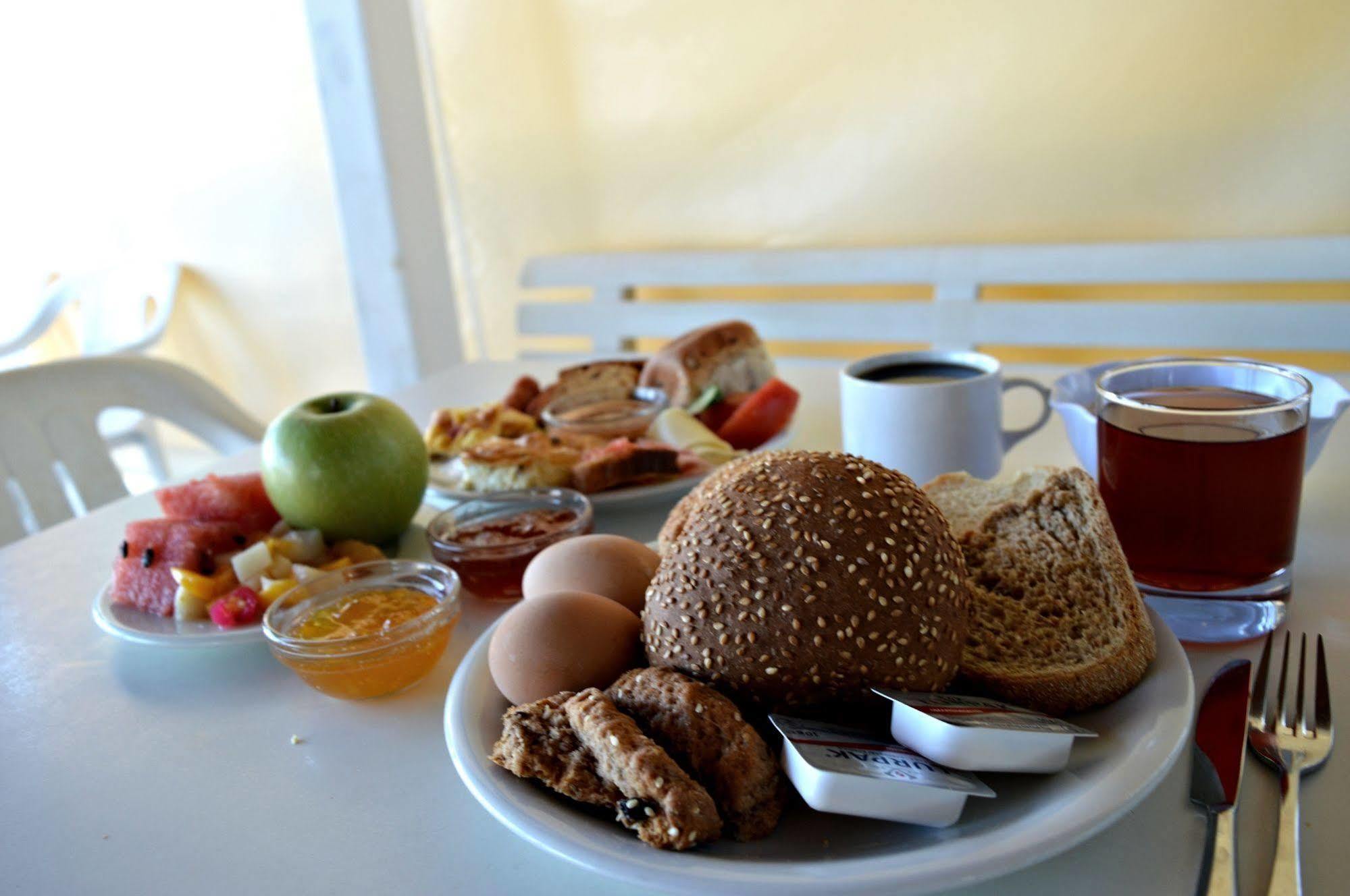 Paradise Hotel 3*