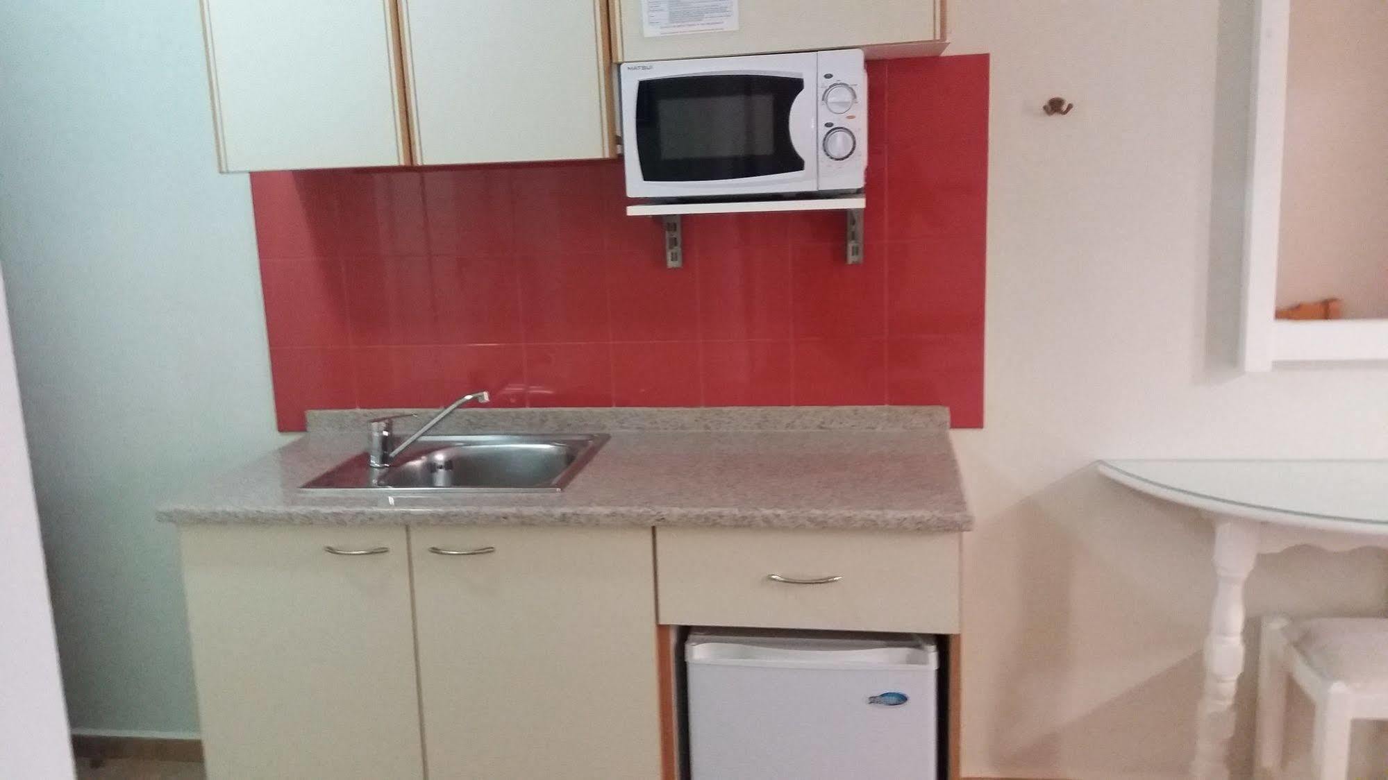 Piskopiano Studios 3*