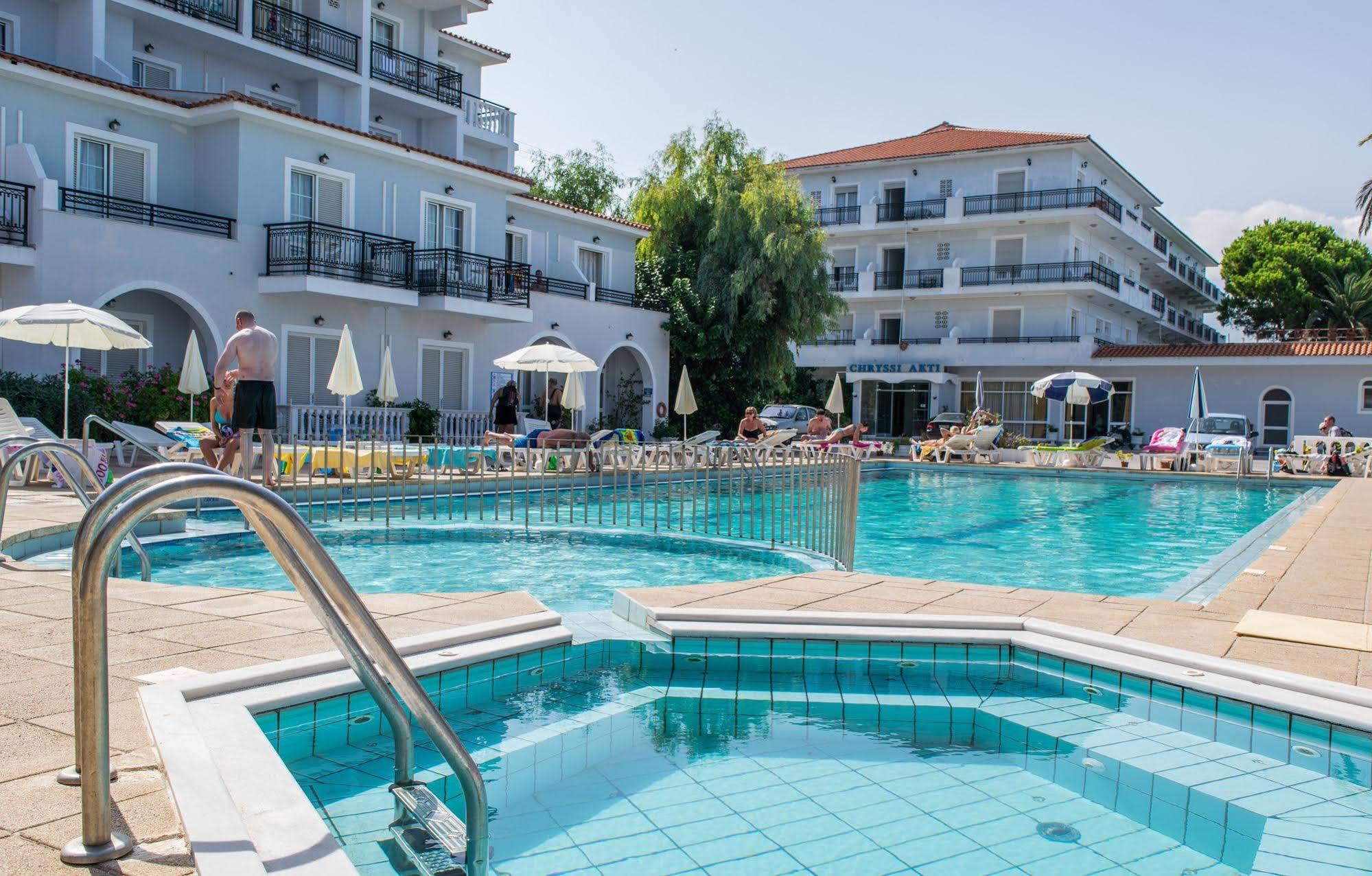 Paradise Hotel