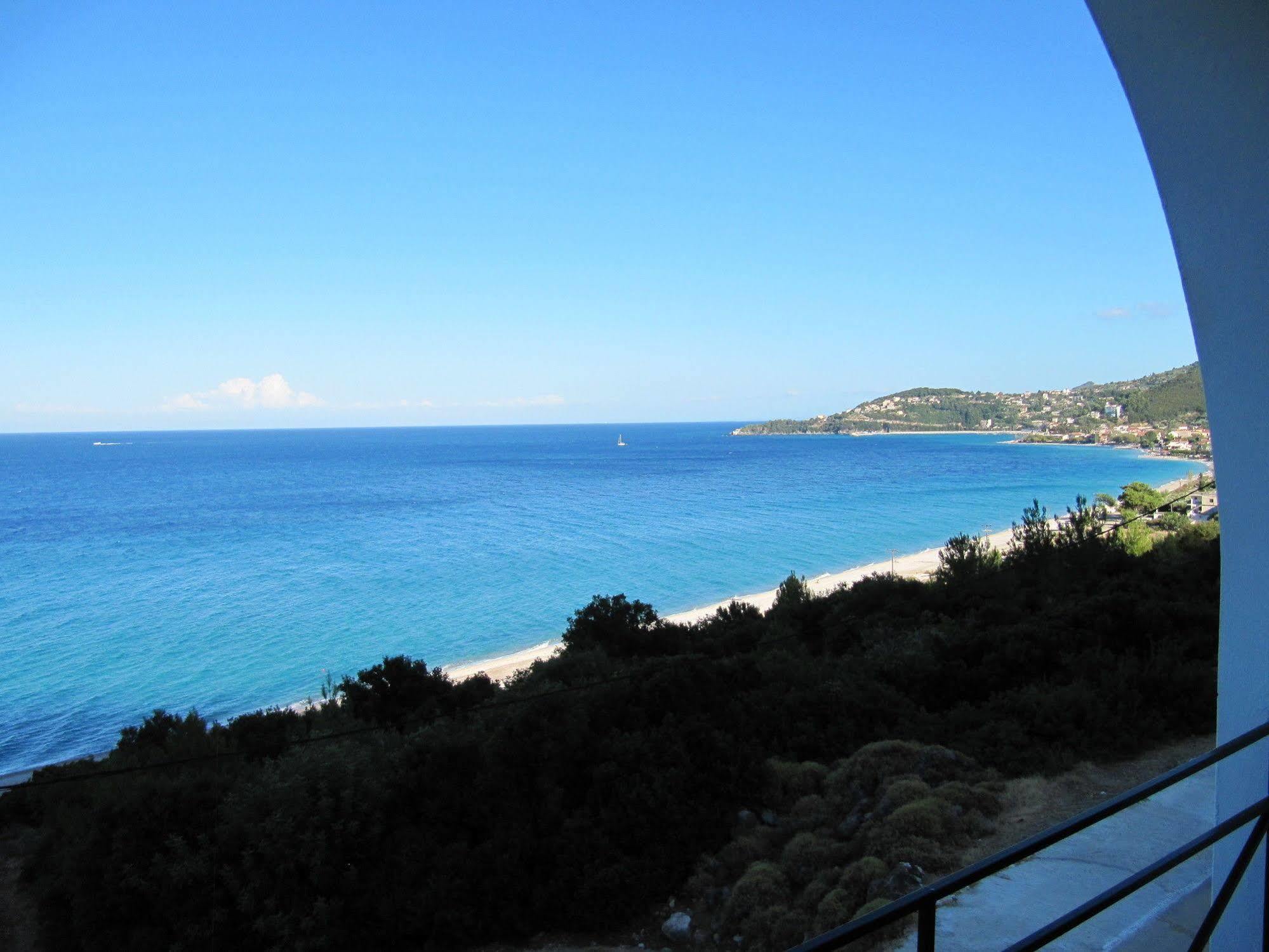 Aparthotel Travlos 3*