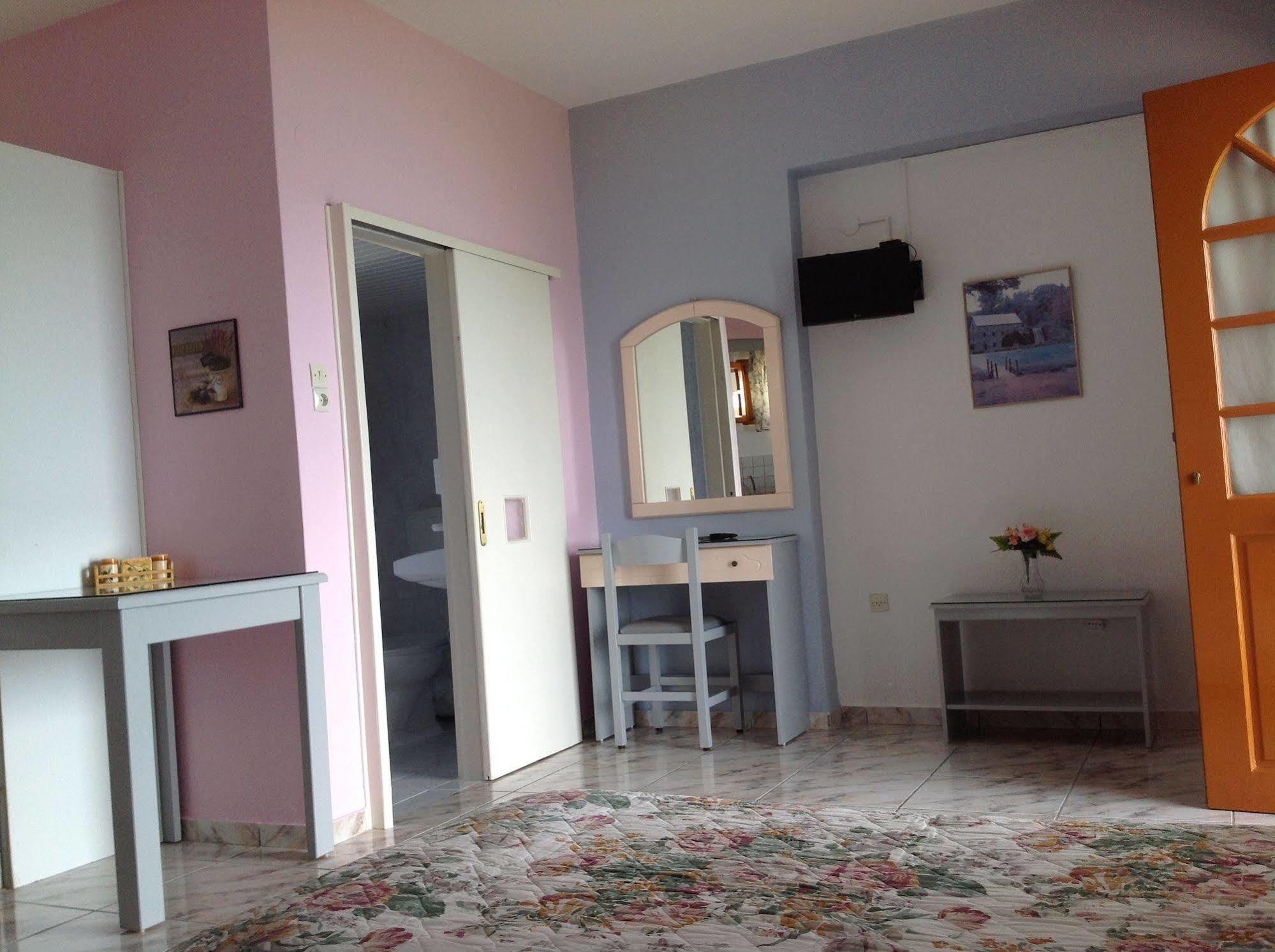 Travlos Aparthotel Eleios-Pronnoi
