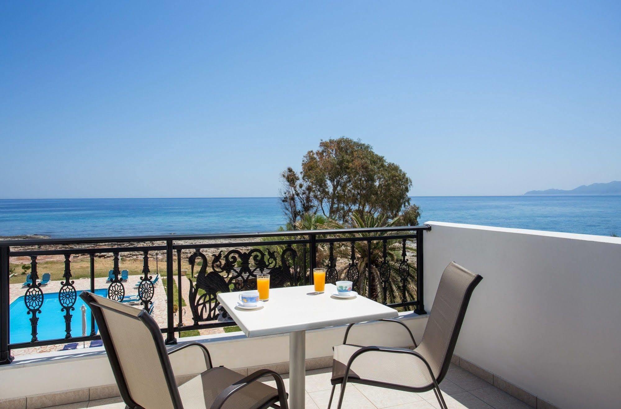 Venti Seaside Adult Aparthotel 3*