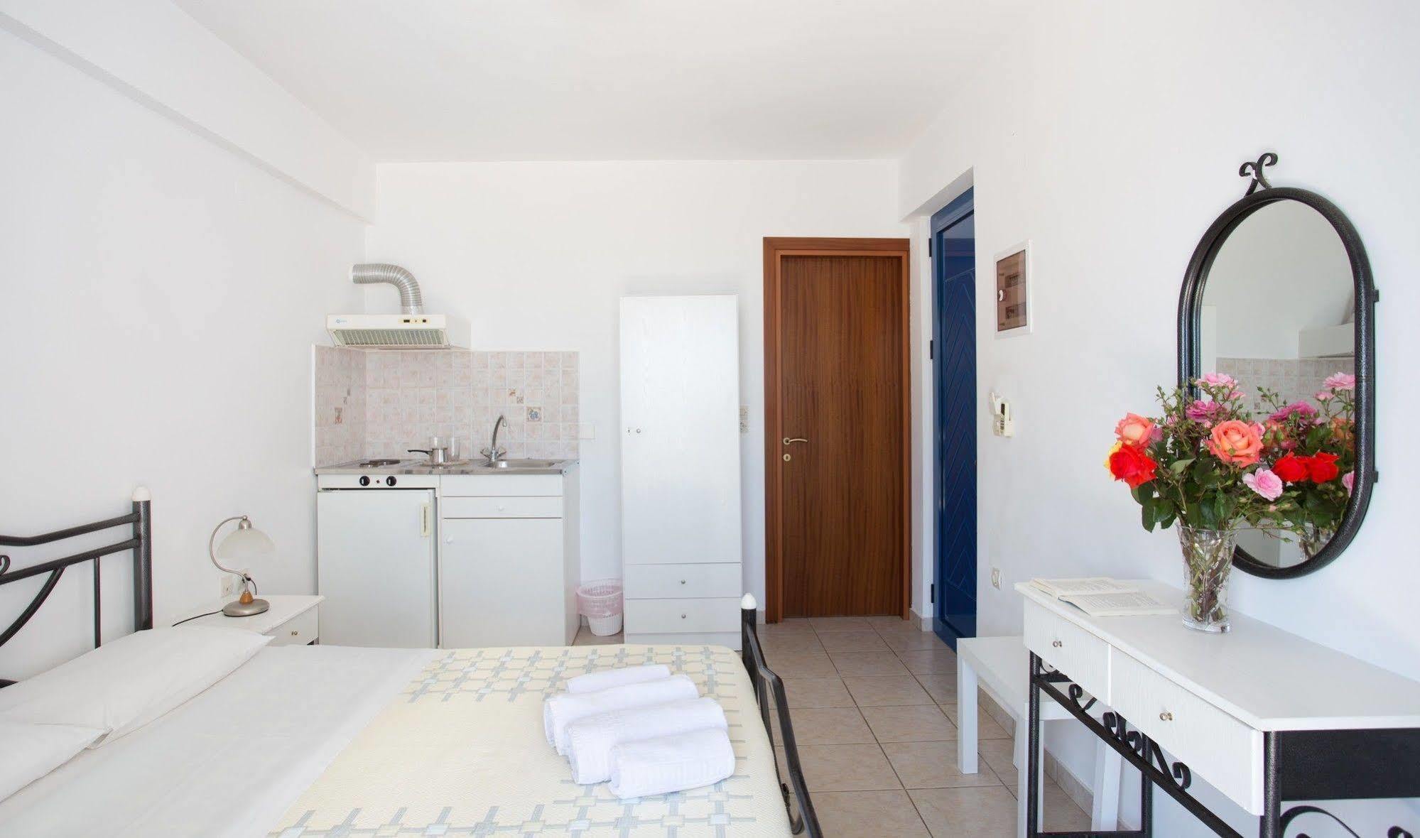 Venti Seaside Adult Aparthotel 3*