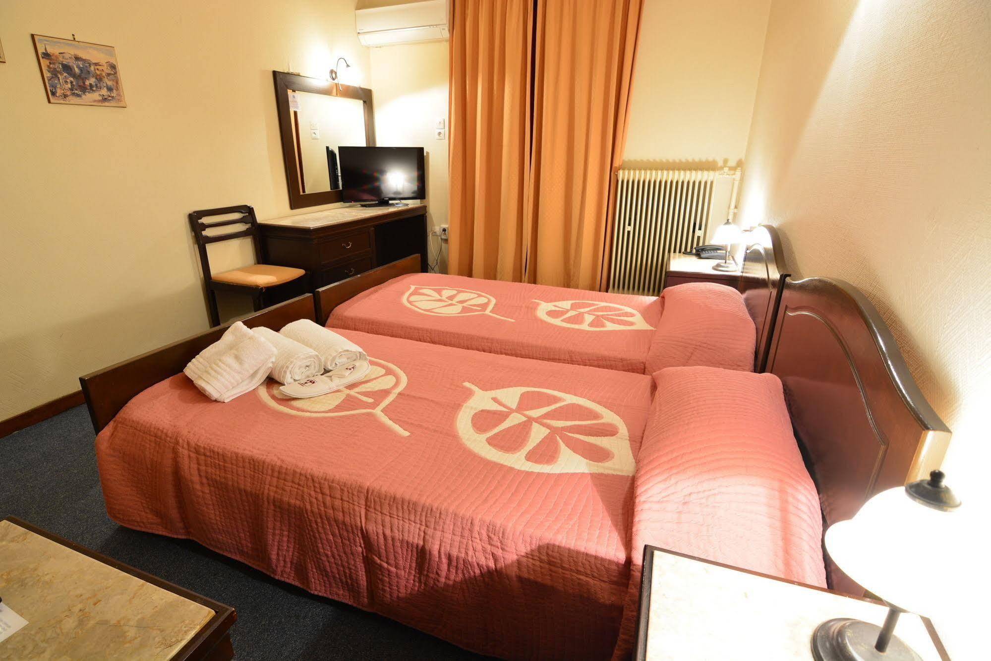 Apollon Hotel 3*