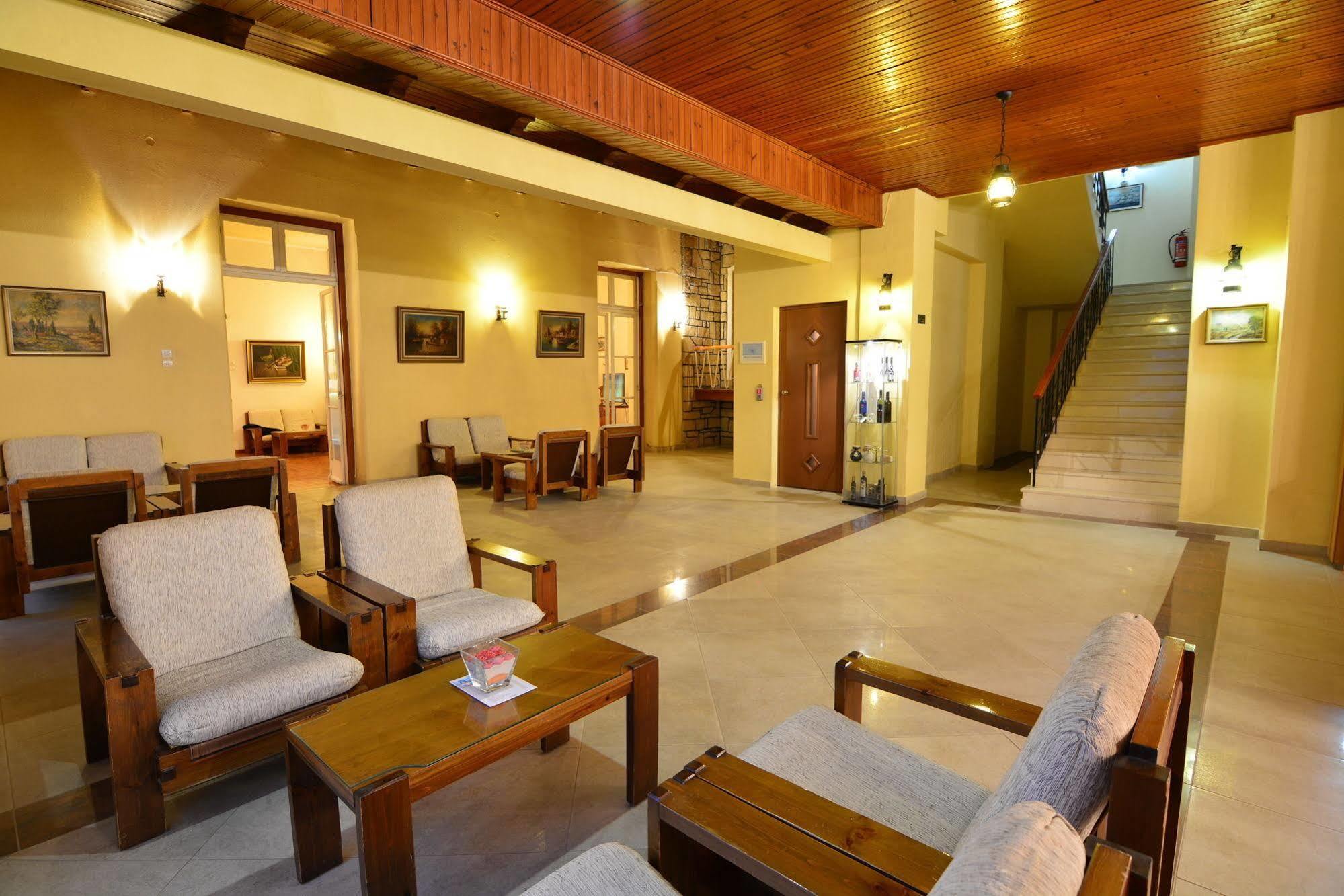 Apollon Hotel 3*
