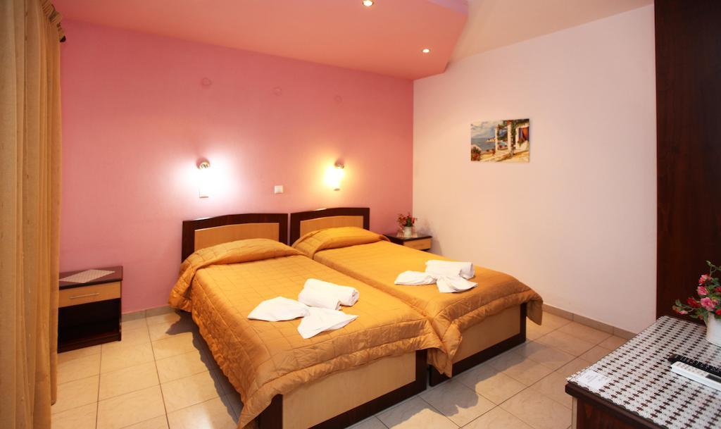 Elia 3* Limenas (Thasos)