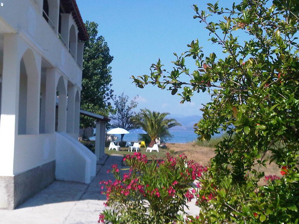 Virginia's Beachfront Apartment Kavos