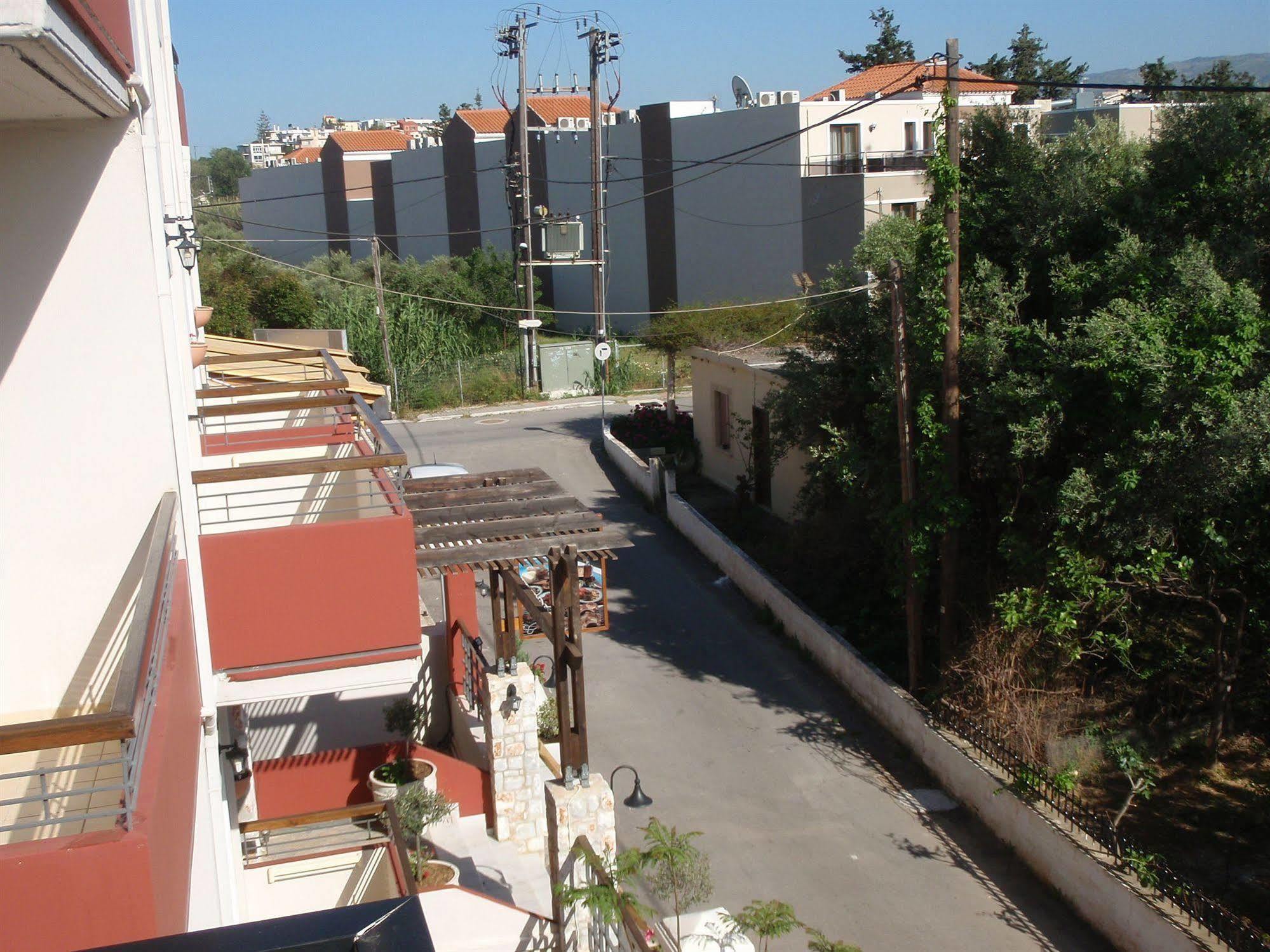 Aparthotel Niriis