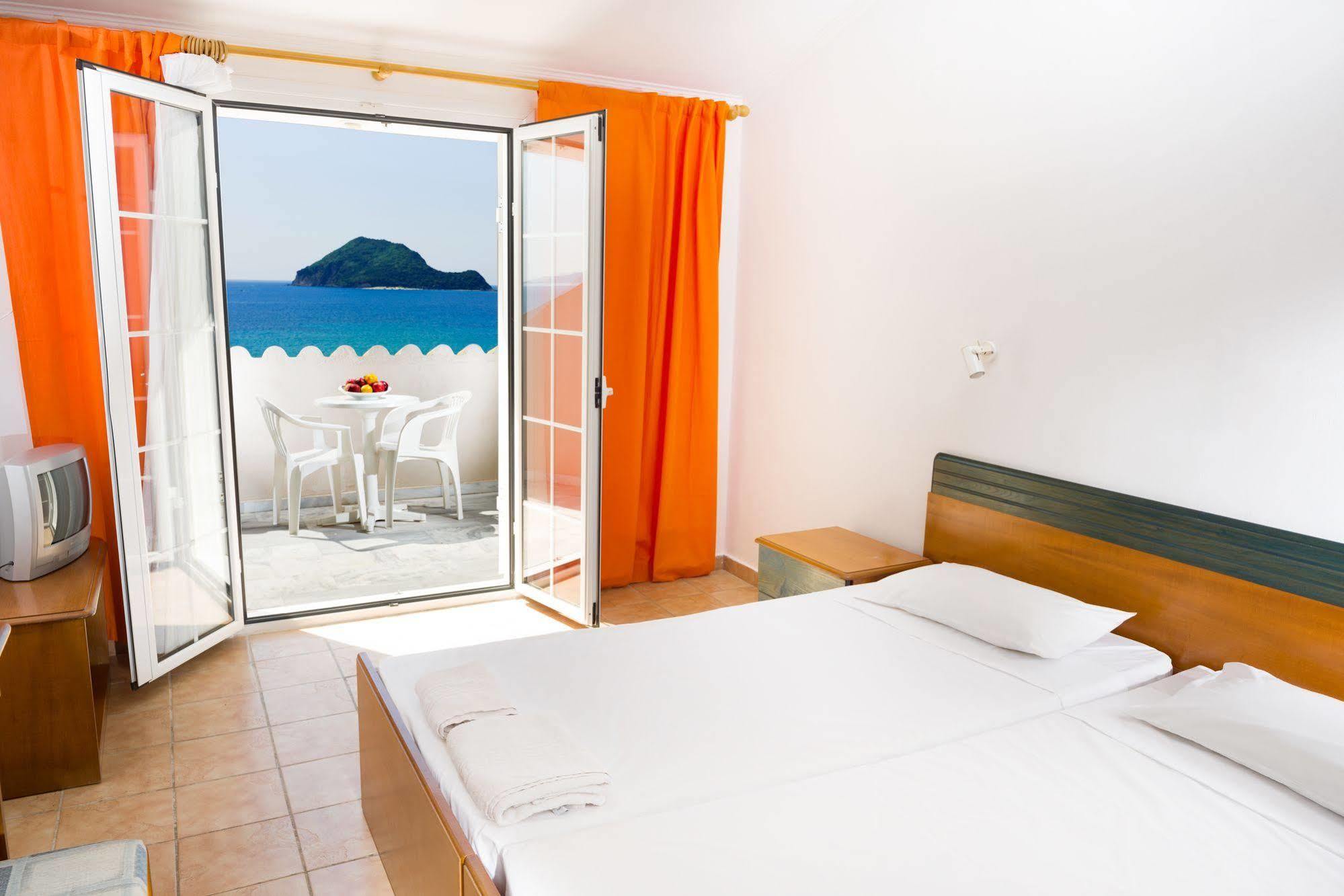 Gloria Maris (adults Only) Laganas