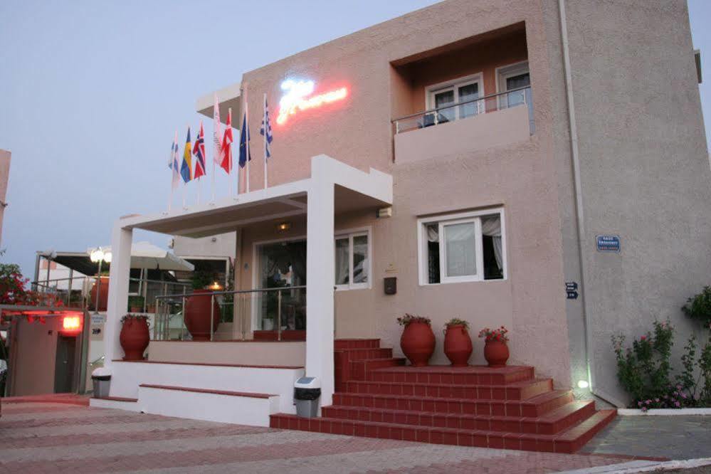 Koukouras Hotel