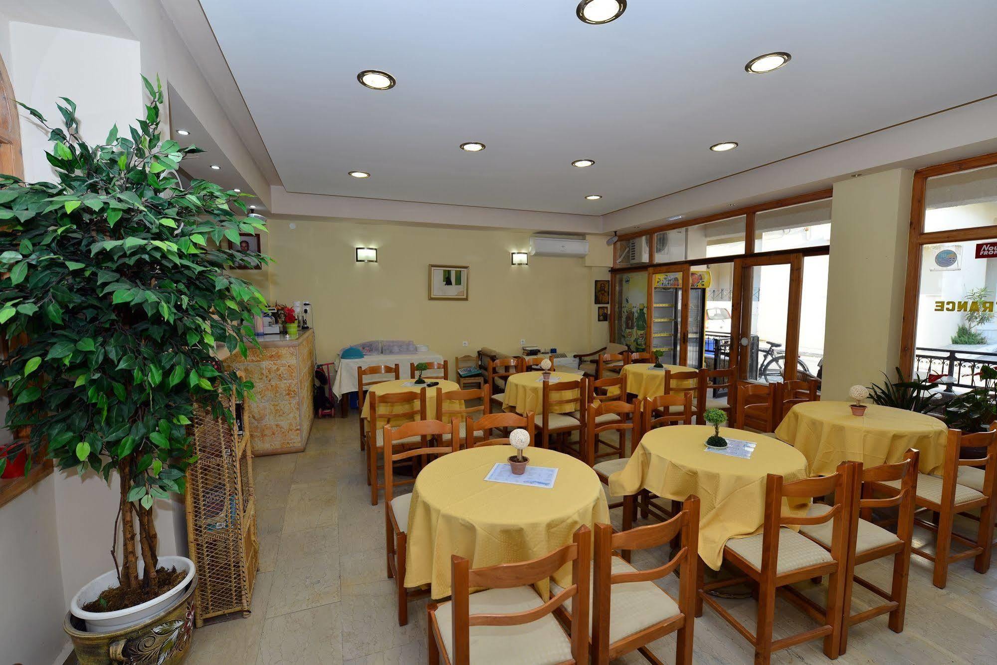 Bikakis Family Aparthotel *